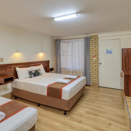 Bryants Motel Рома Екстер'єр фото